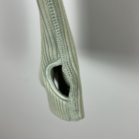 Aerie Offline Main Squeeze Seamless Waffle Cropped Henley Long Sleeve Top XL - Picture 10 of 13